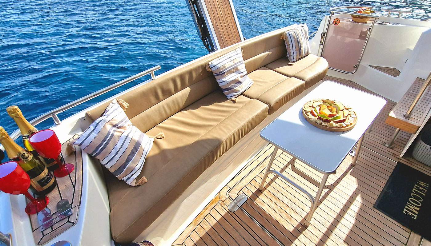 Photo #13 - Fairline Phantom 43ft (Fairline) en Mykonos - 12569