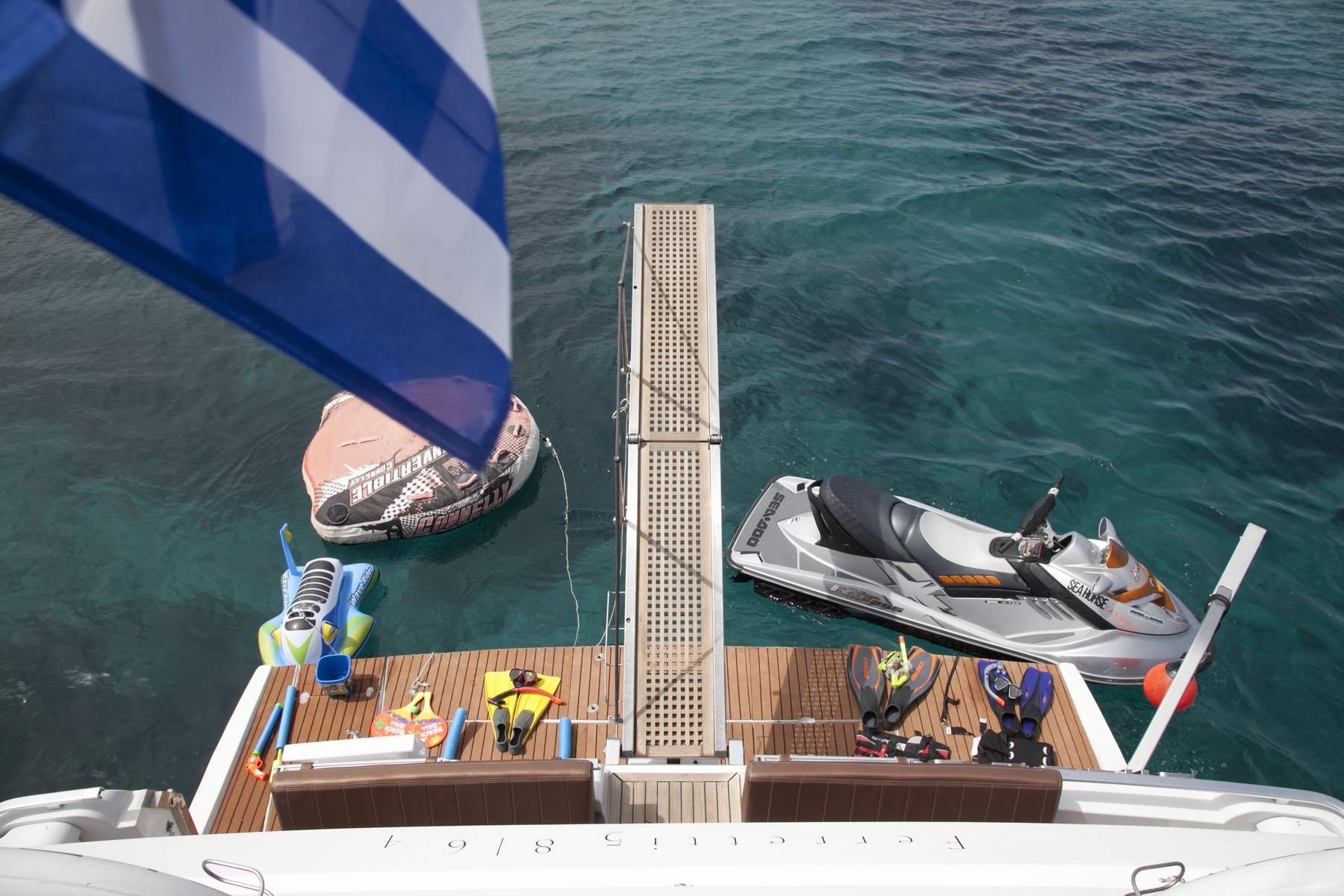 Photo #13 - Ferretti 58/64ft (Ferretti) en Mykonos - 12523