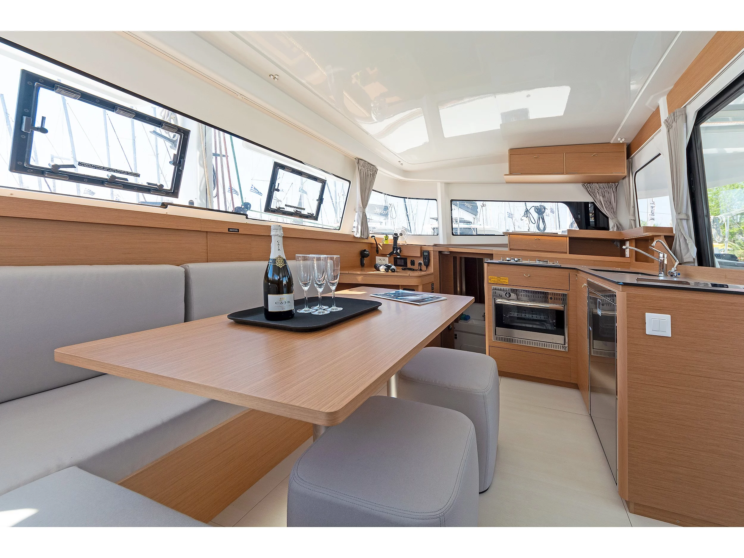 Excess 11 (Little Blue Ocean) Interior image - 15