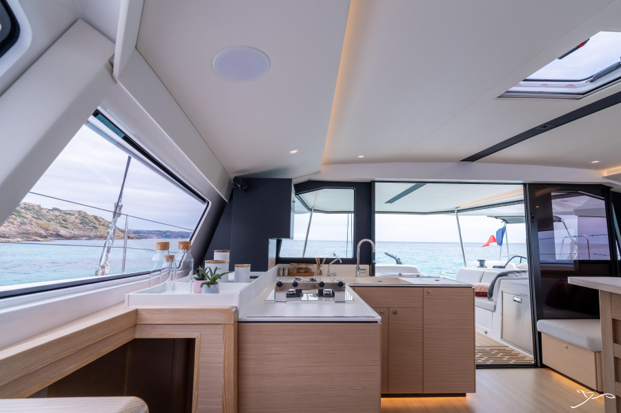 Photo #7 - Nautitech 44 Open (Neguinha) in Kastela - 21877
