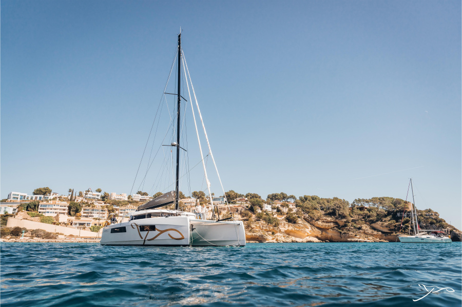 Photo #12 - Nautitech 44 Open (Neguinha) in Kastela - 21877