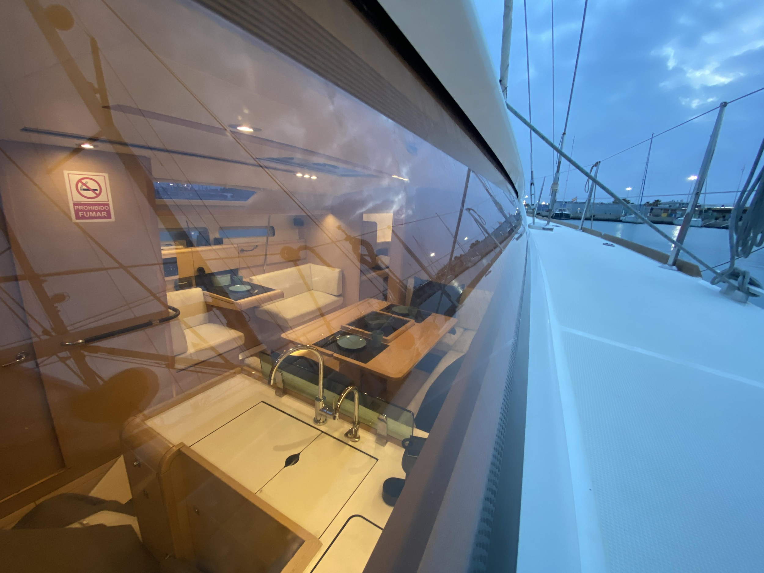 Photo #16 - Sun Odyssey 449 (Anuka) en Valencia - 21893