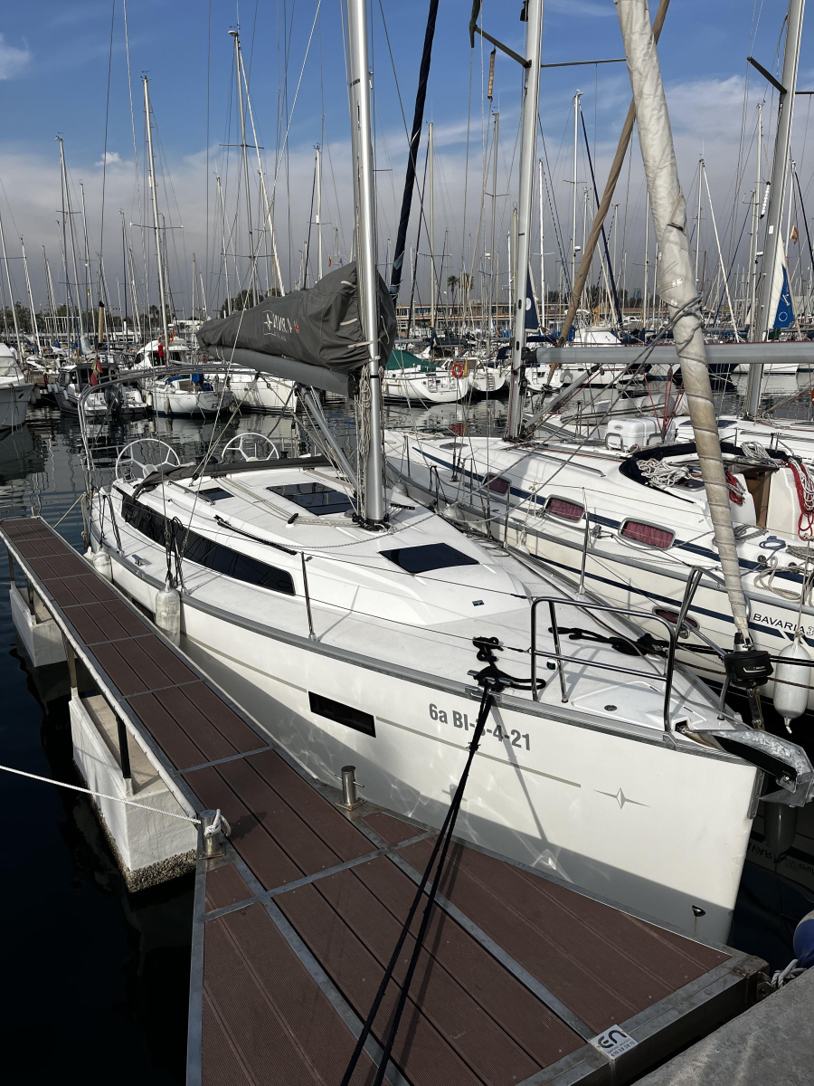 Photo #31 - Bavaria 37 Cruiser (Nabiga) in Valencia - 21897
