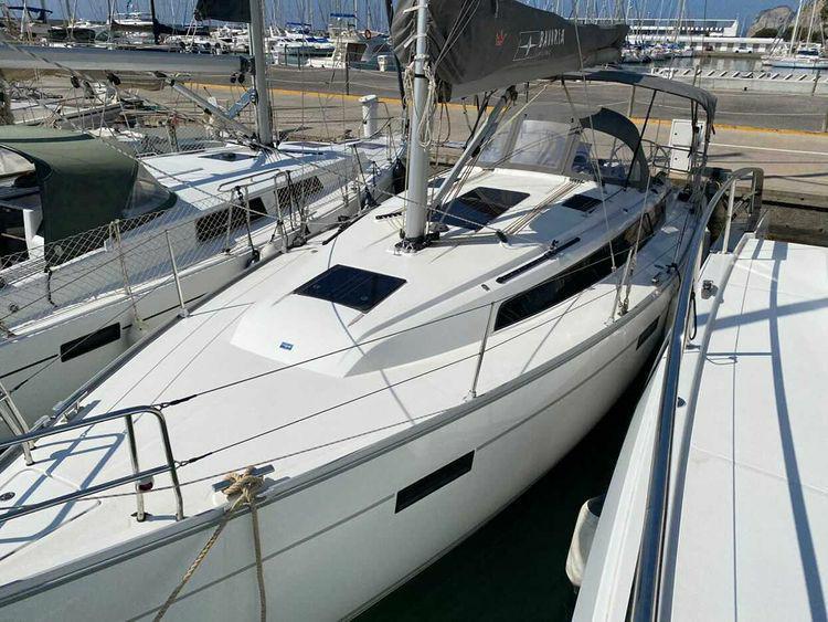 Photo #9 - Bavaria 37 Cruiser (Nabiga) in Valencia - 21897