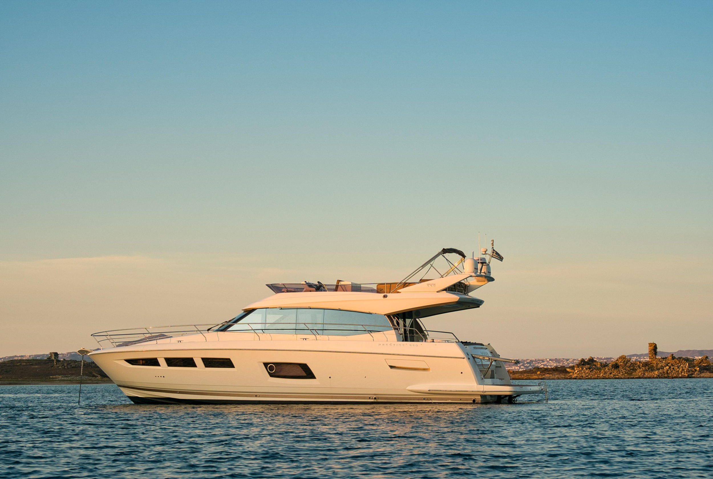 Photo #14 - Prestige 550 Fly (Maya) in Mykonos - 21904