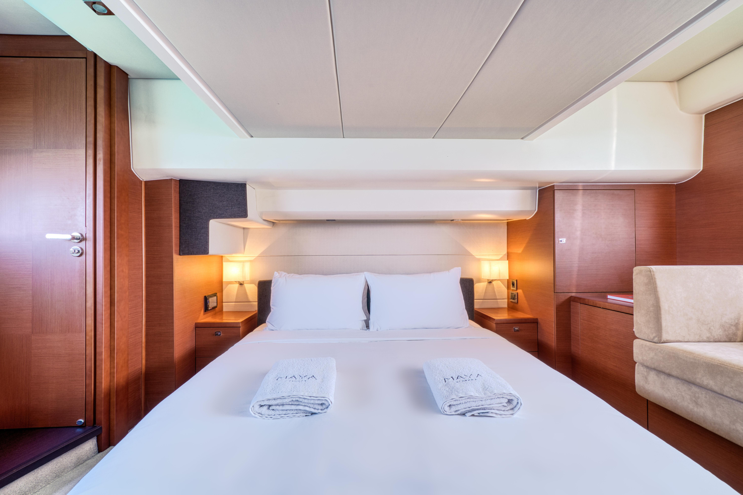 Photo #4 - Prestige 550 Fly (Maya) in Mykonos - 21904