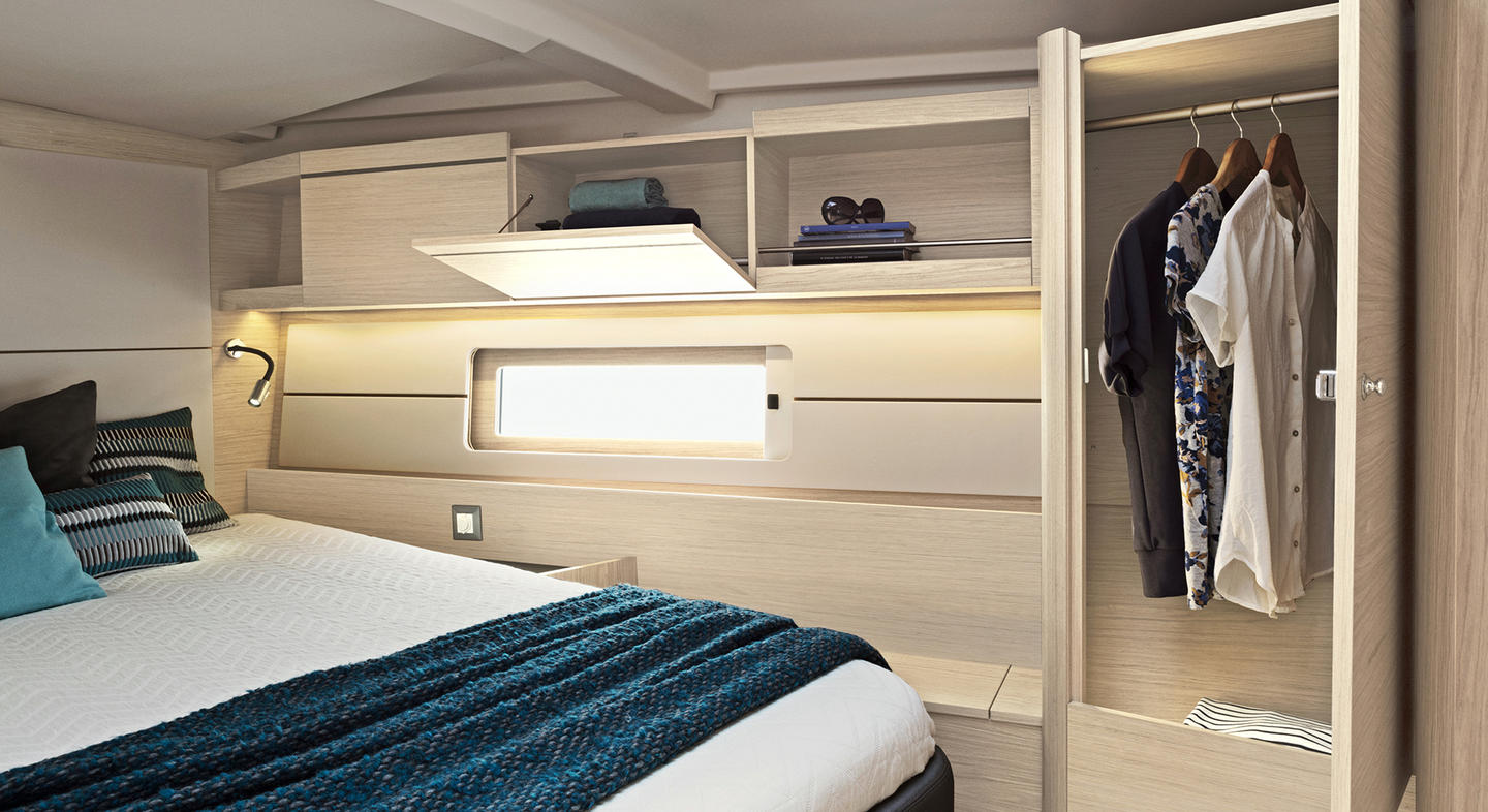 Photo #4 - Oceanis 46.1 (Omerta) en Santorin - 21886