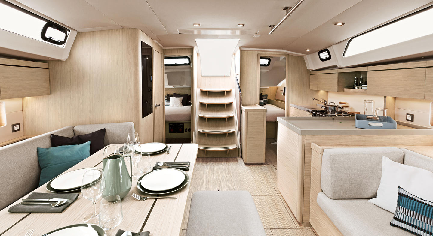 Photo #6 - Oceanis 46.1 (Omerta) en Santorin - 21886