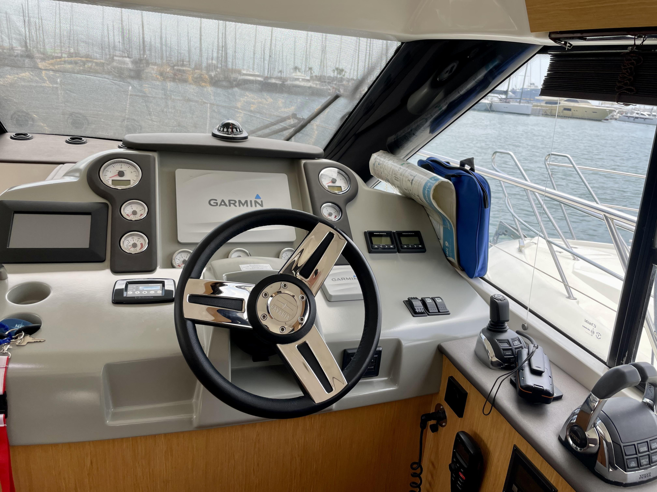Photo #27 - Bavaria Virtess 420 Fly (Mia Sophie) en Palma - 20622