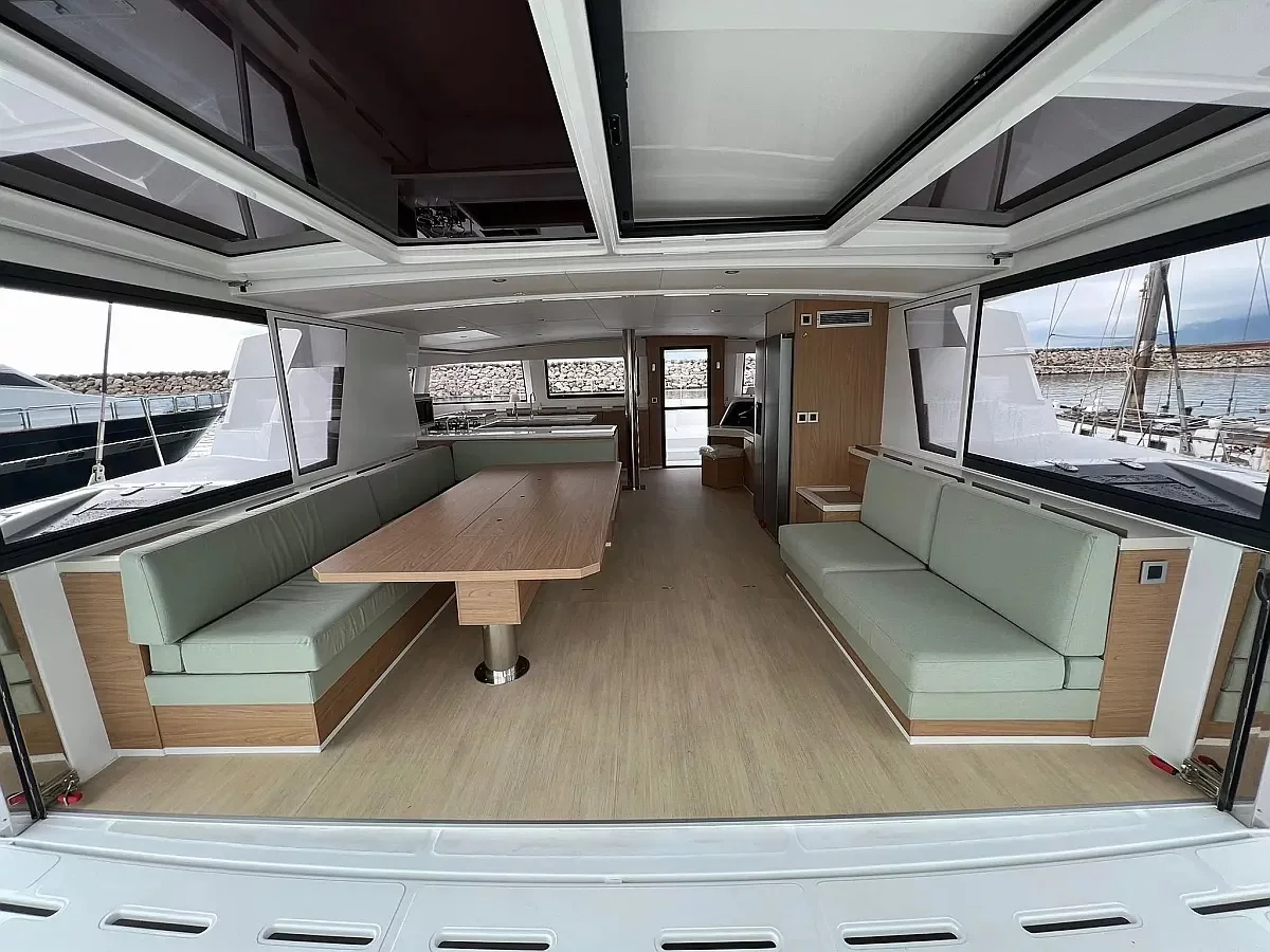 Bali 5.4 italy (Italy) Interior image - 1