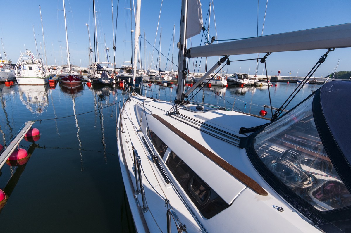 Photo #7 - Sun Odyssey 39i (Juna) in Danzig - 21937