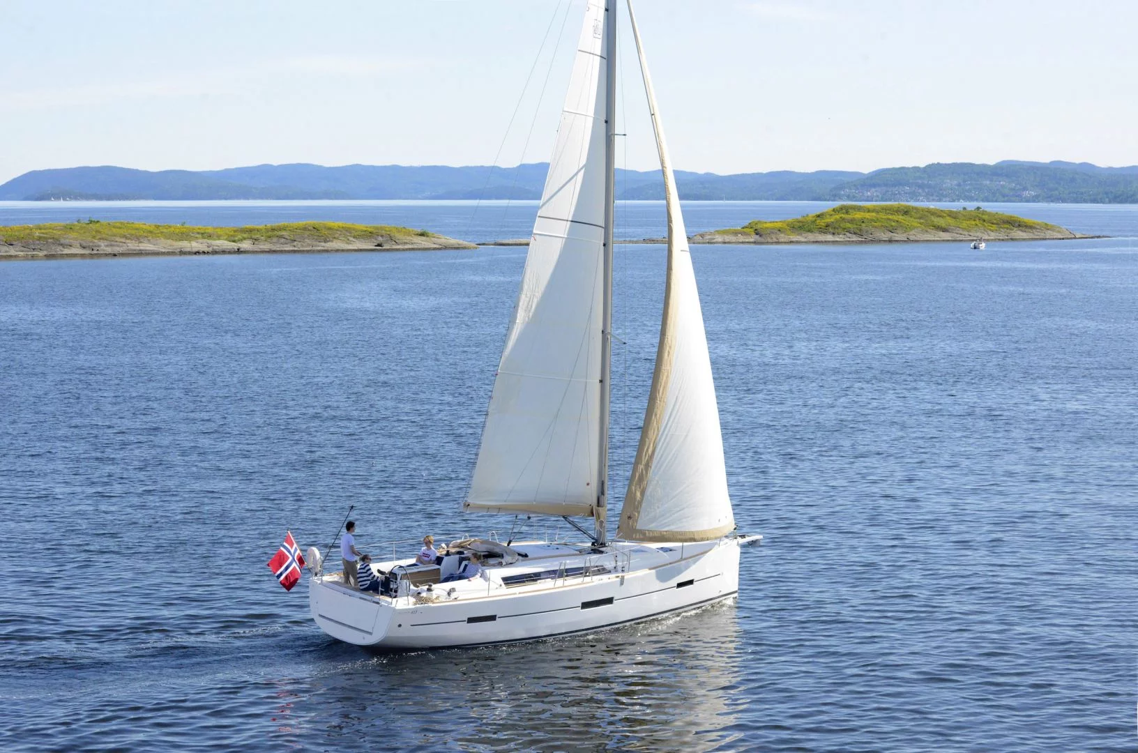Dufour 412 GL (Mi Cielo) Sailing - 16