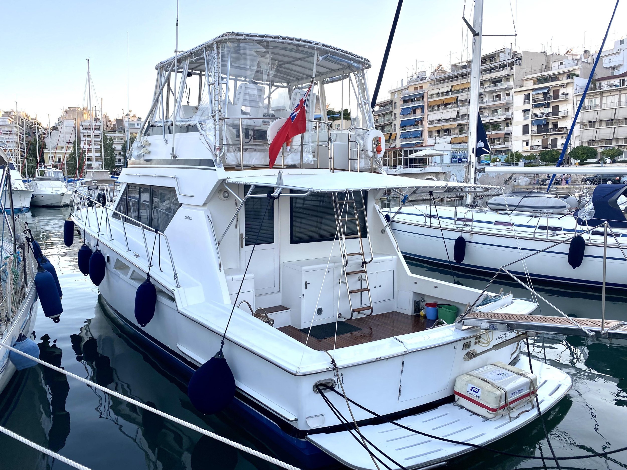 Photo #10 - Hatteras 50 Convertible (Tipejyas) en Elliniko - 21985