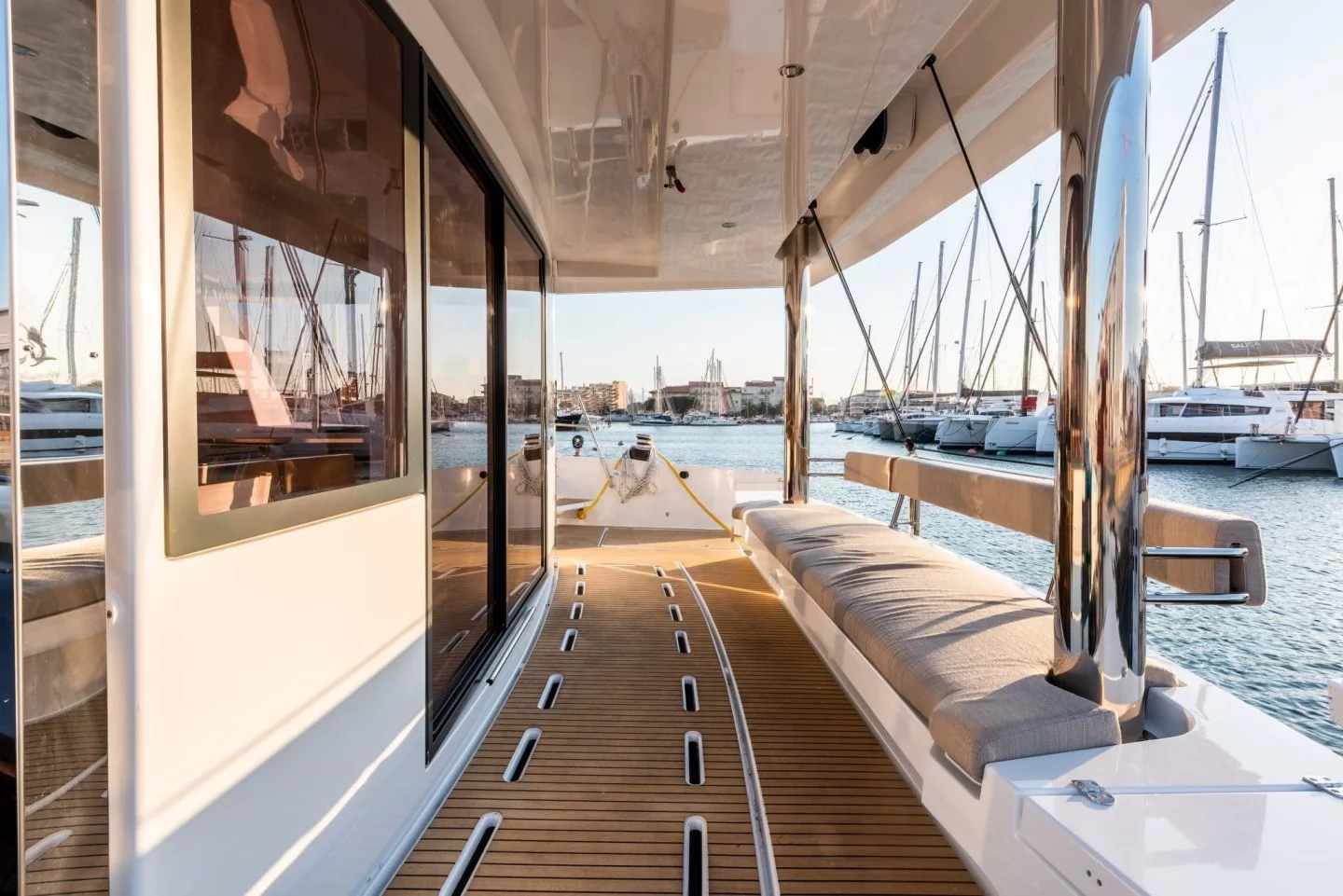 Bali 5.4. (MIM OCEAN 2) Aft way - 7
