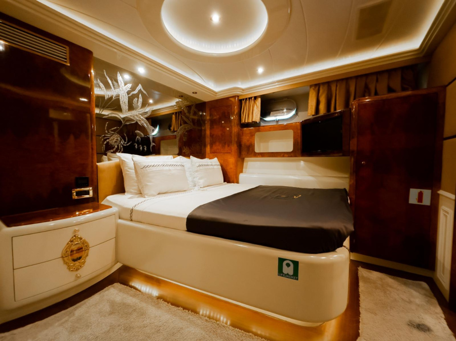 Photo #23 - 42 M Motor Yacht Crocus (CROCUS) en Bodrum - 18459