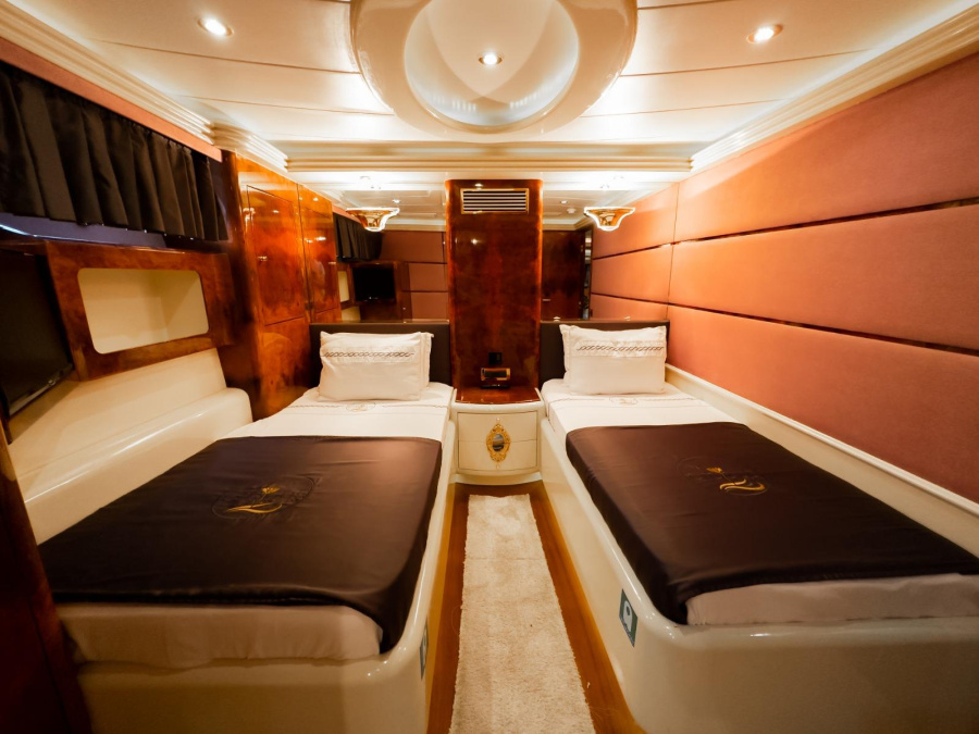 Photo #28 - 42 M Motor Yacht Crocus (CROCUS) en Bodrum - 18459