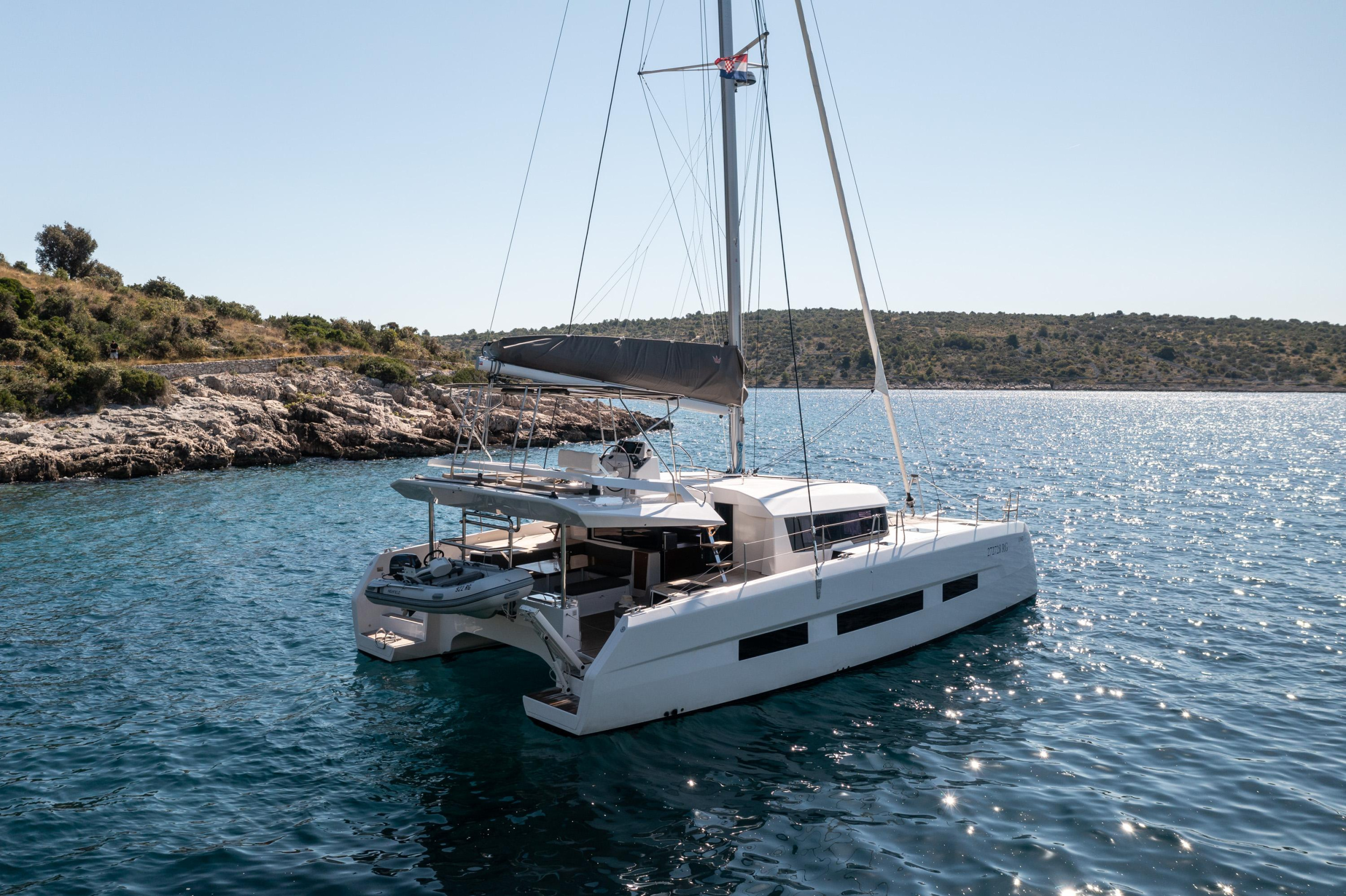 Photo #11 - Dufour 48 Catamaran (CAT) en Primosten - 22045