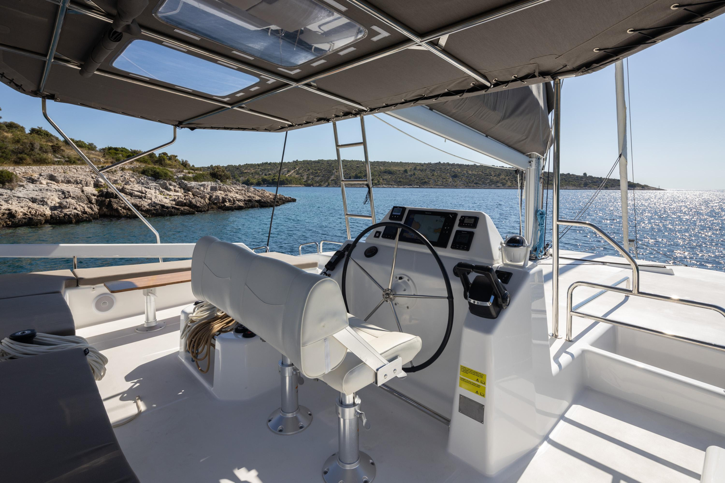 Photo #10 - Dufour 48 Catamaran (CAT) en Primosten - 22045