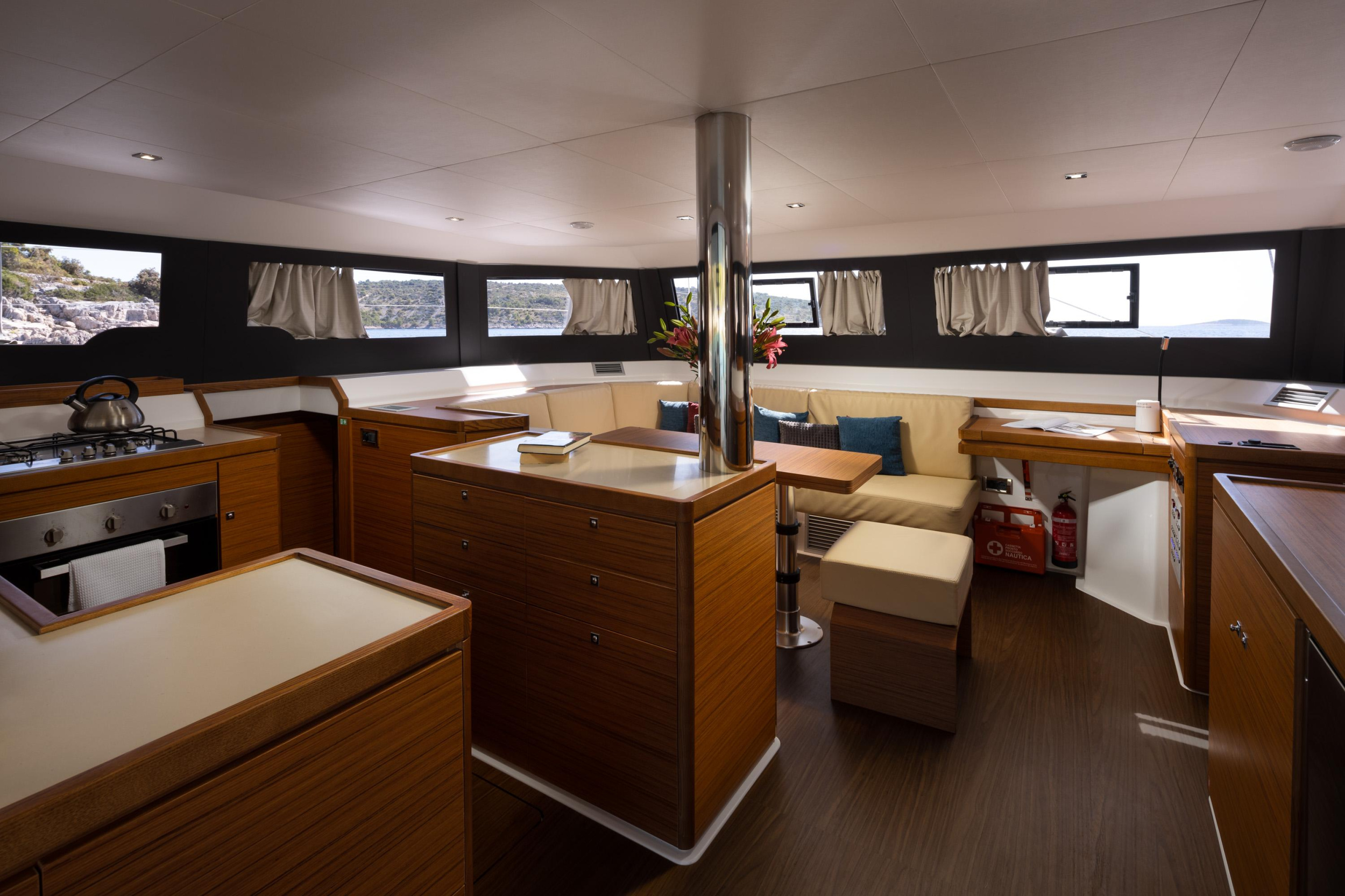 Photo #7 - Dufour 48 Catamaran (CAT) en Primosten - 22045