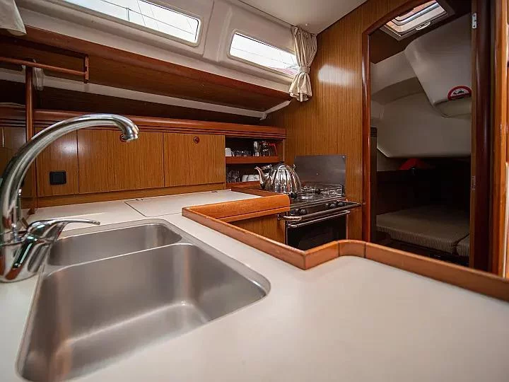 Sun Odyssey 42 i (Mila)  - 2