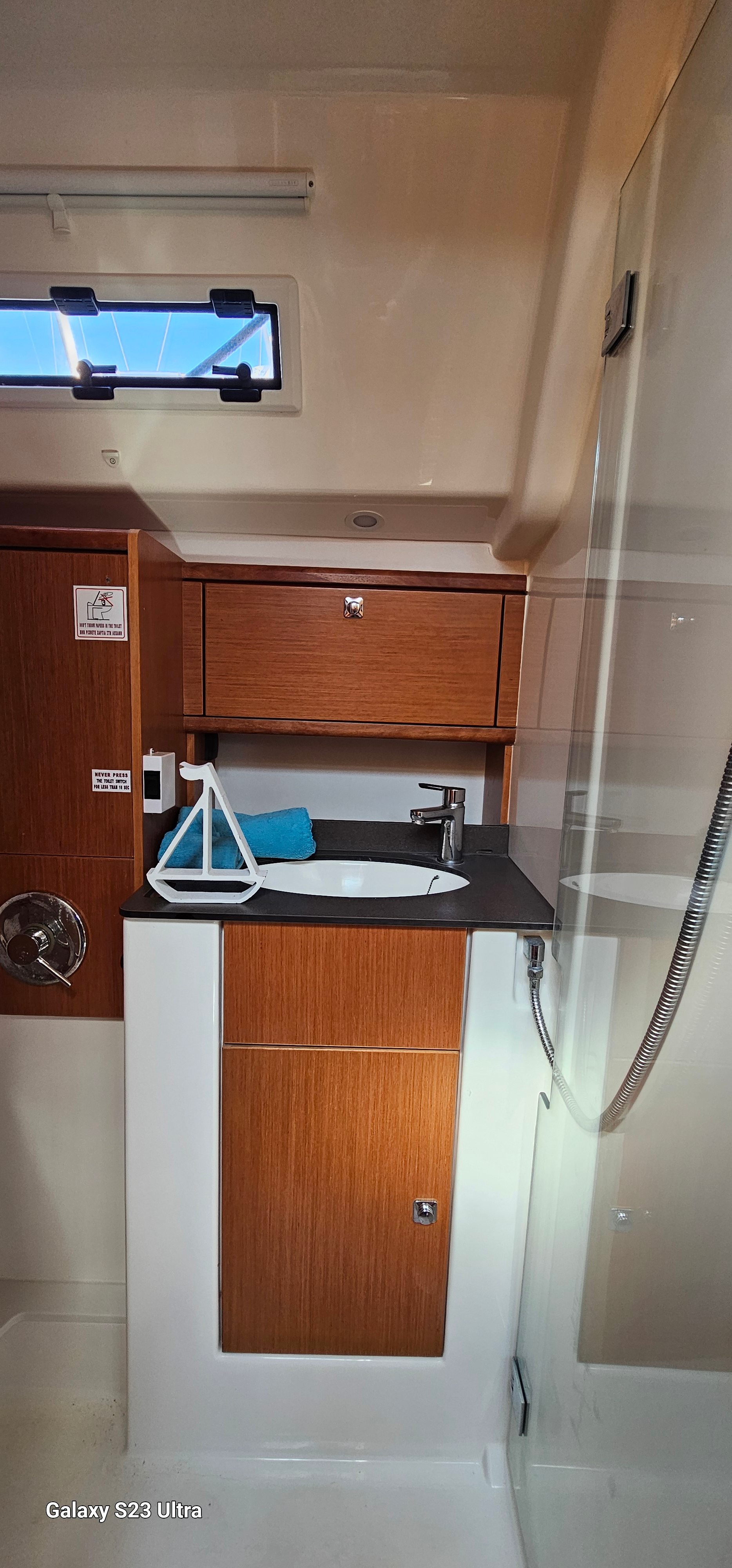 Photo #15 - Bavaria 51 Cruiser (Soleado) en Nea Peramos - 17553