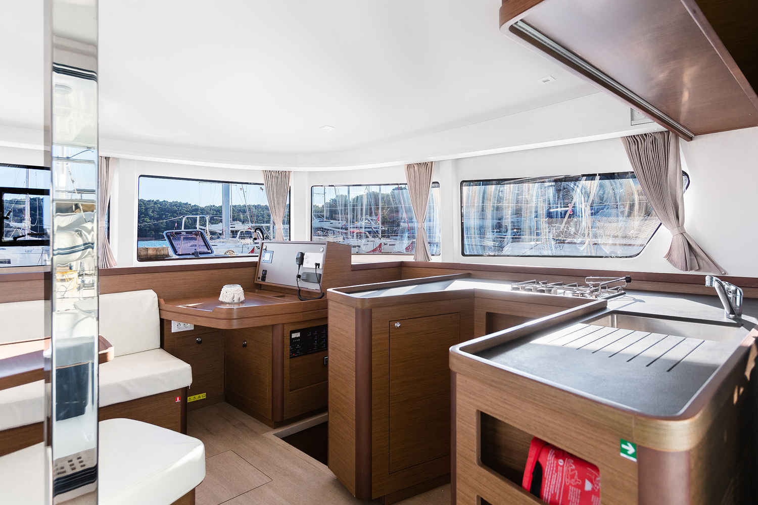 Photo #13 - Lagoon 42 (Mare Fiero) en Pomer - 22023