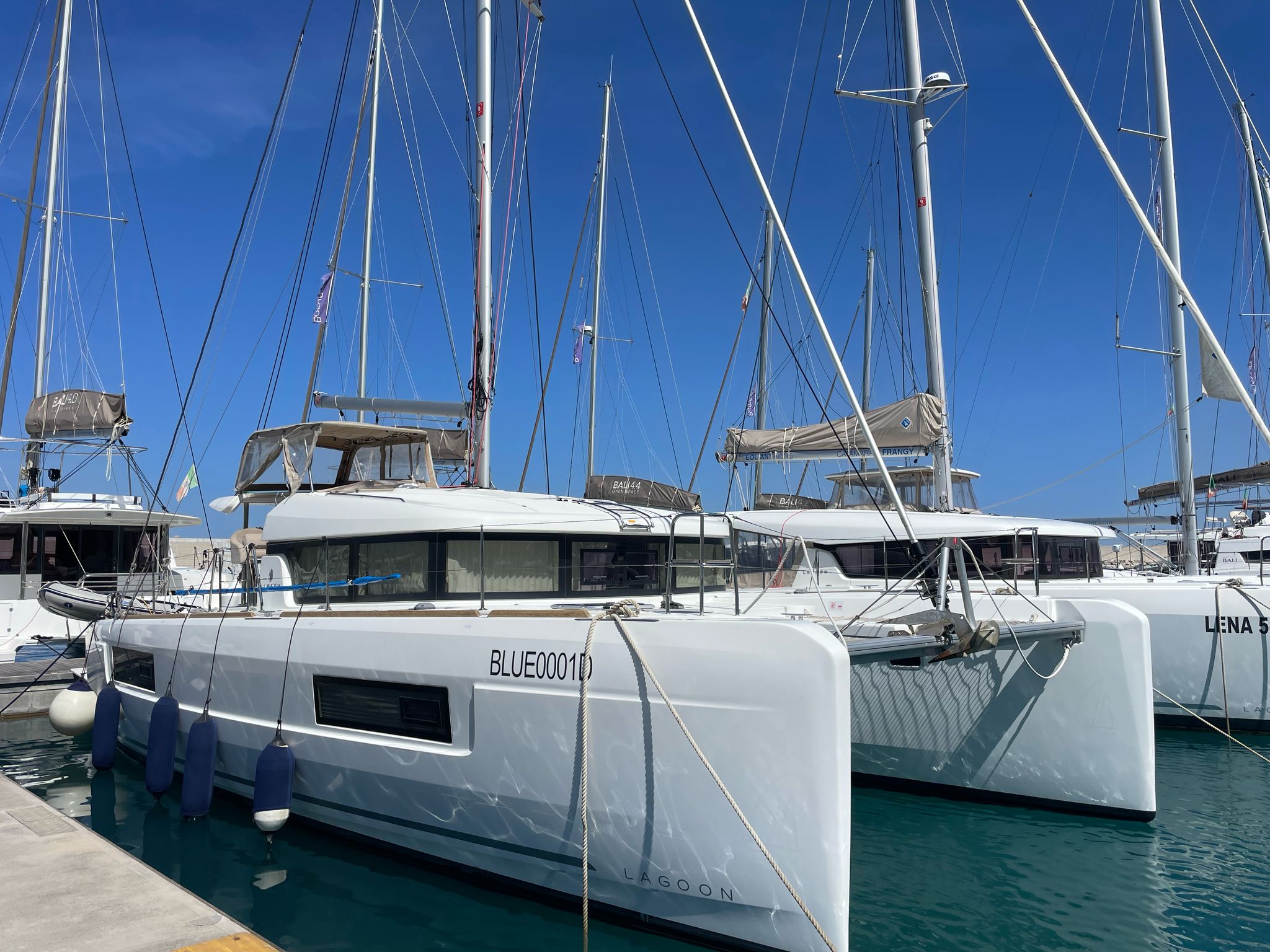 Photo #10 - Lagoon 40 (ALTEA) in Capo d'Orlando - 20413
