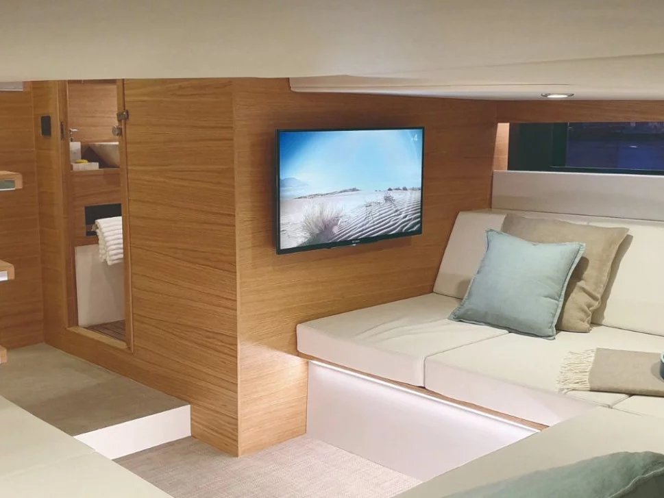 De Antonio D42 Open (Para Voce) Interior image - 14