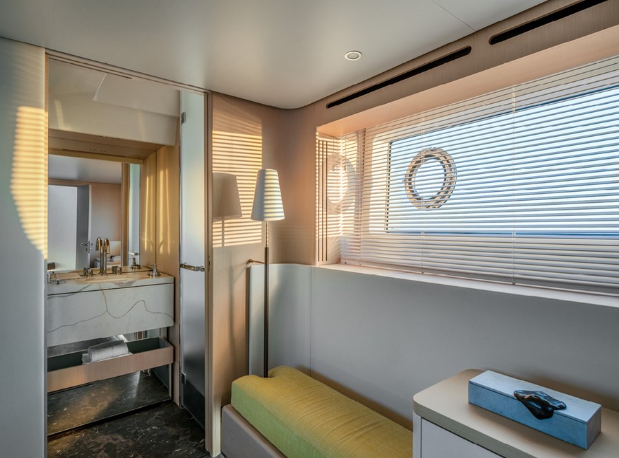 Photo #6 - Azimut 68 (Pangea) en Podstrana - 22095
