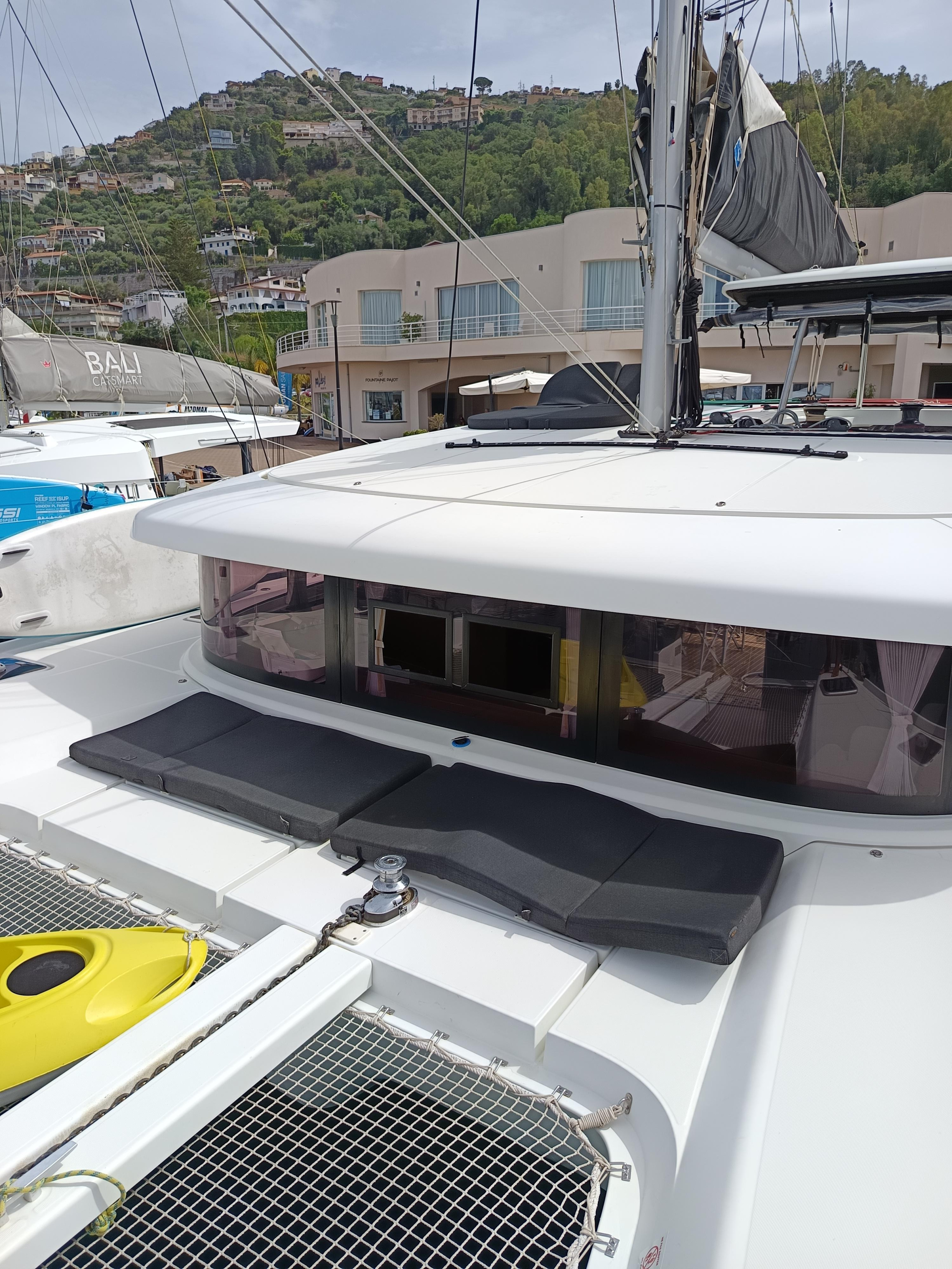 Photo #18 - Lagoon 42 (Waterworld) in Capo d'Orlando - 11499