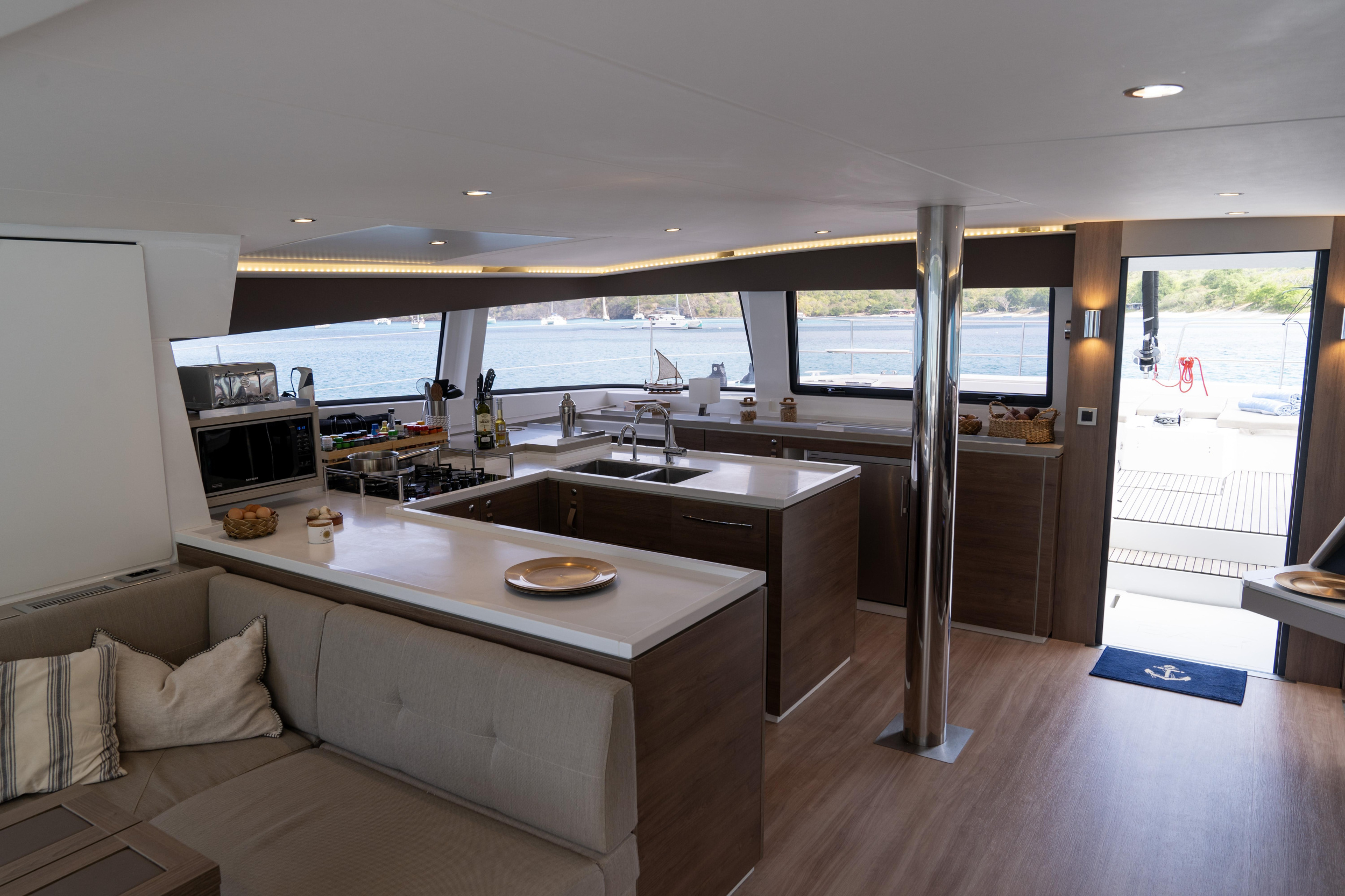 Photo #4 - Bali 5.4. (MIM OCEAN 1) in Barсelona - 18009