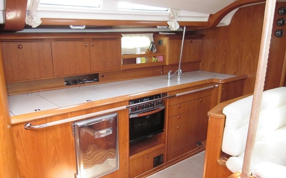 Photo #11 - Sun Odyssey 49 Performance (Vivanita) en Port Grimaud Sam - 20354