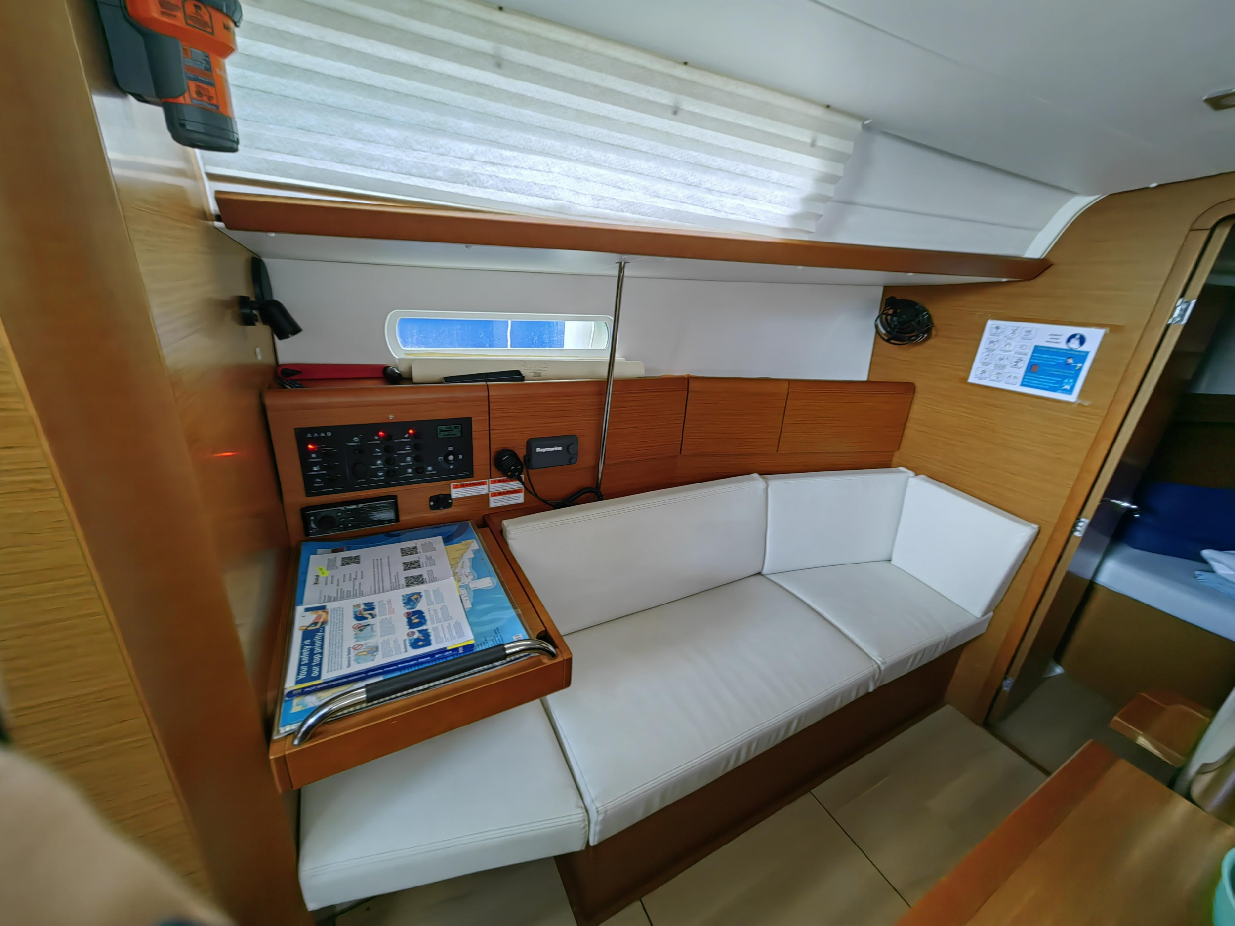 Photo #17 - Sun Odyssey 389 (Islanders) in Mali Losinj - 21283