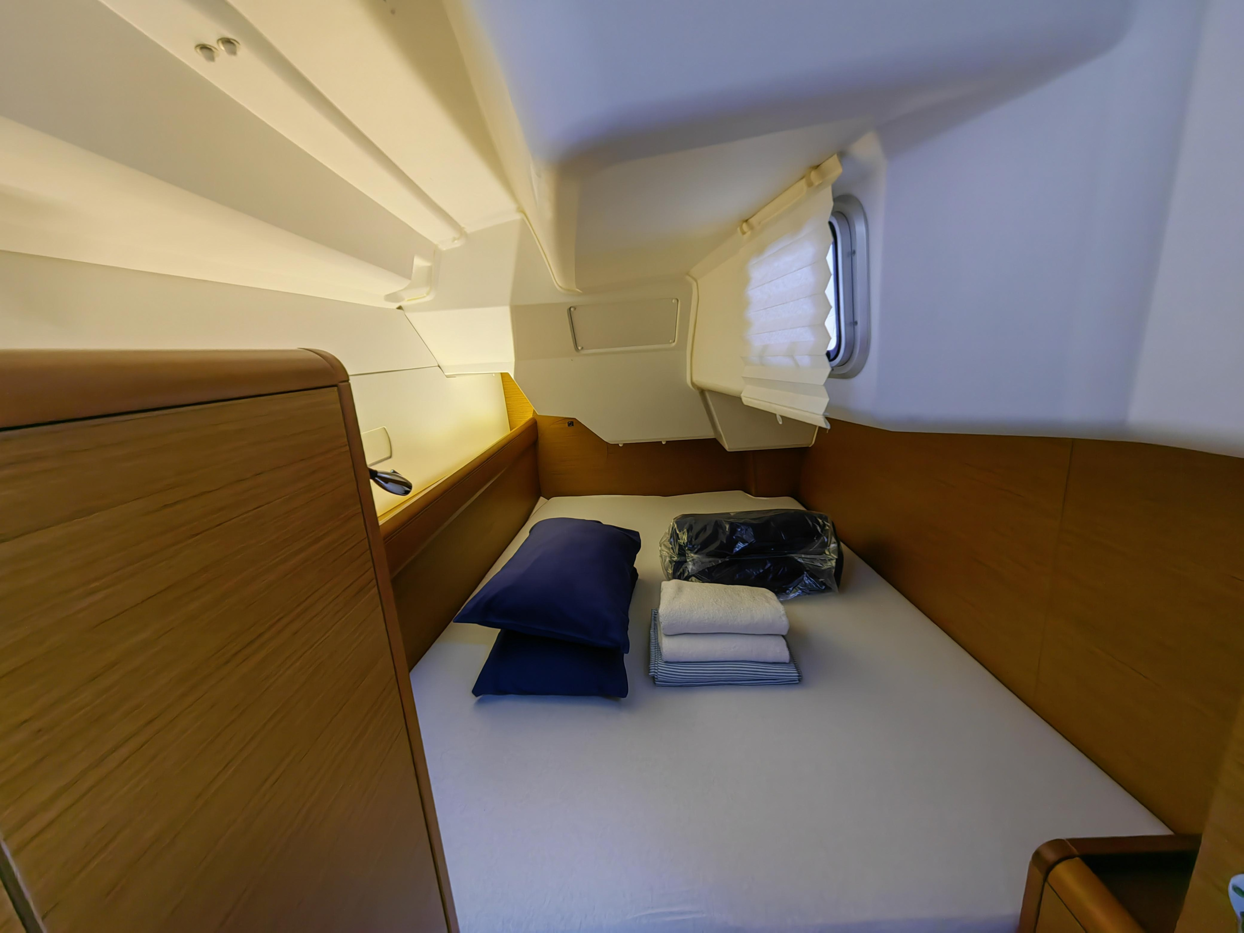 Photo #6 - Sun Odyssey 389 (Islanders) in Mali Losinj - 21283
