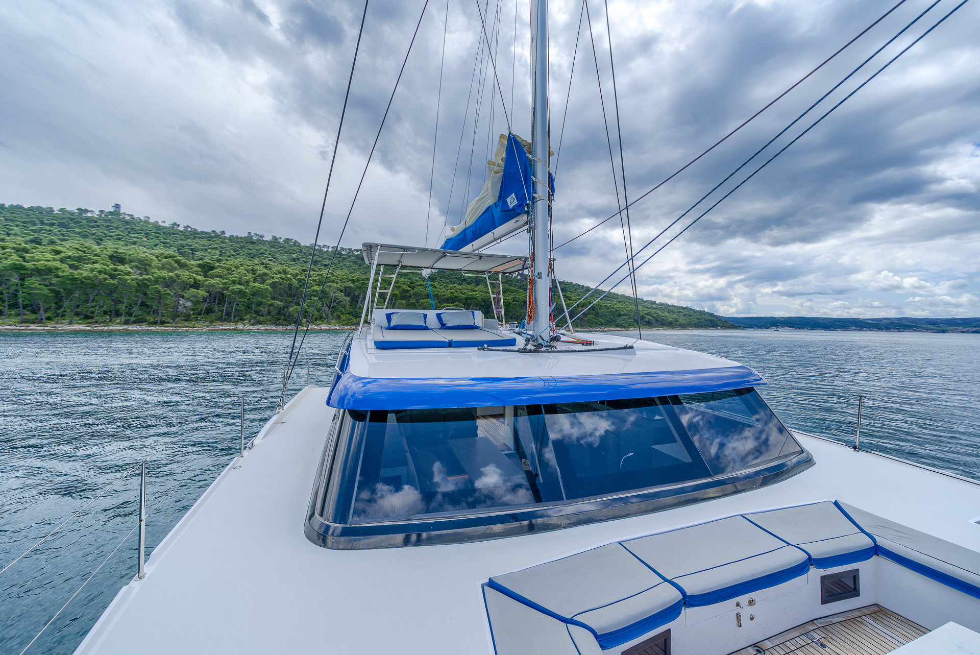 Photo #44 - Luna 49 (Blue) in Split - 18250