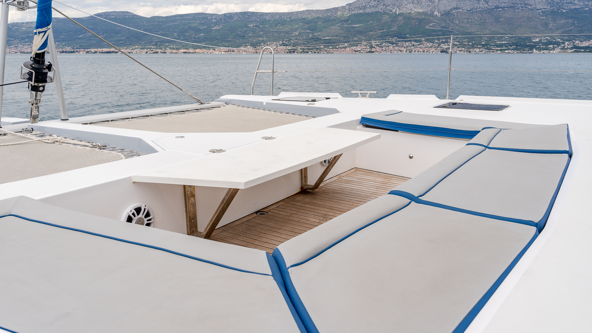 Photo #12 - Luna 49 (Blue) in Split - 18250