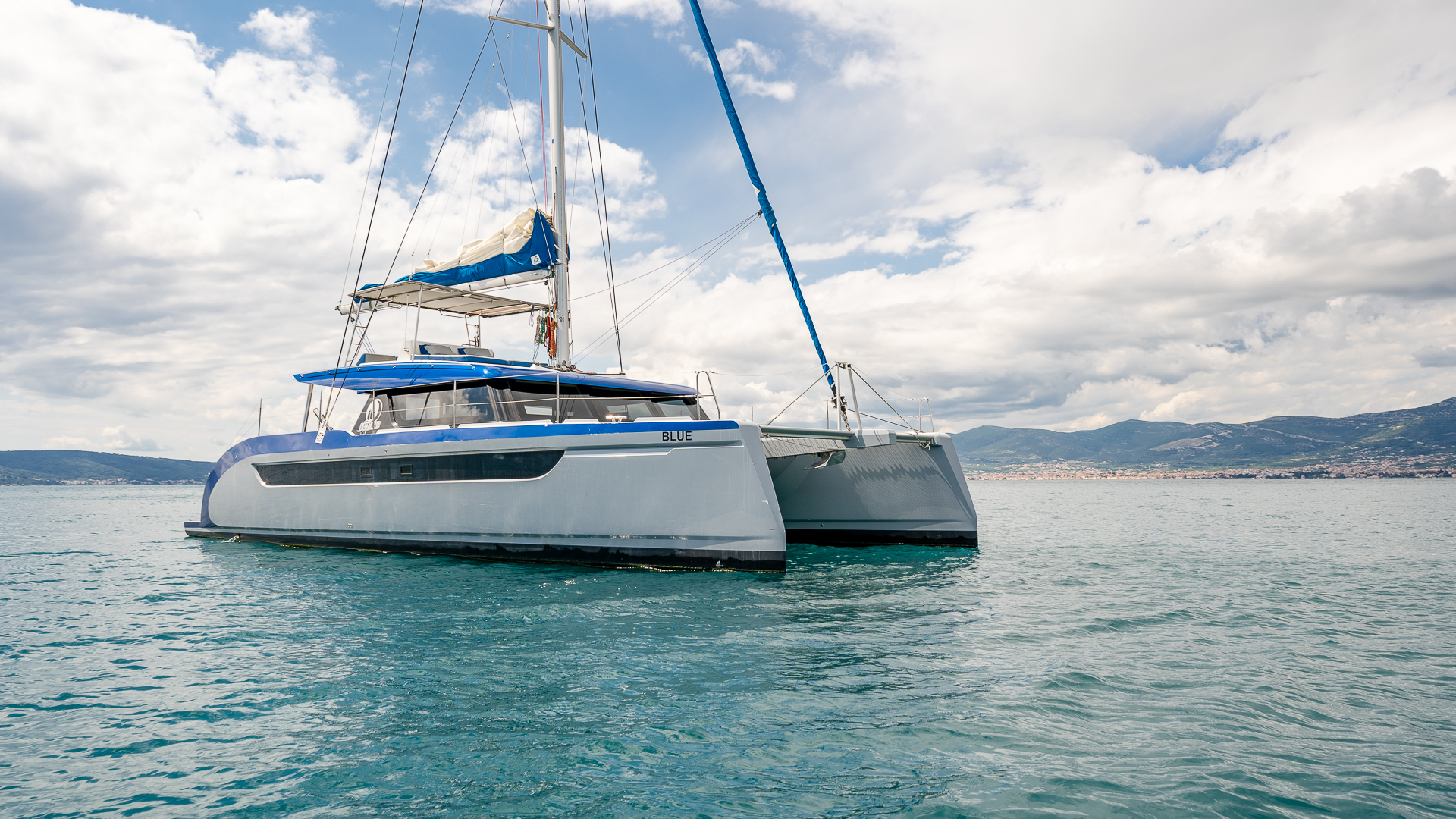 Photo #28 - Luna 49 (Blue) in Split - 18250