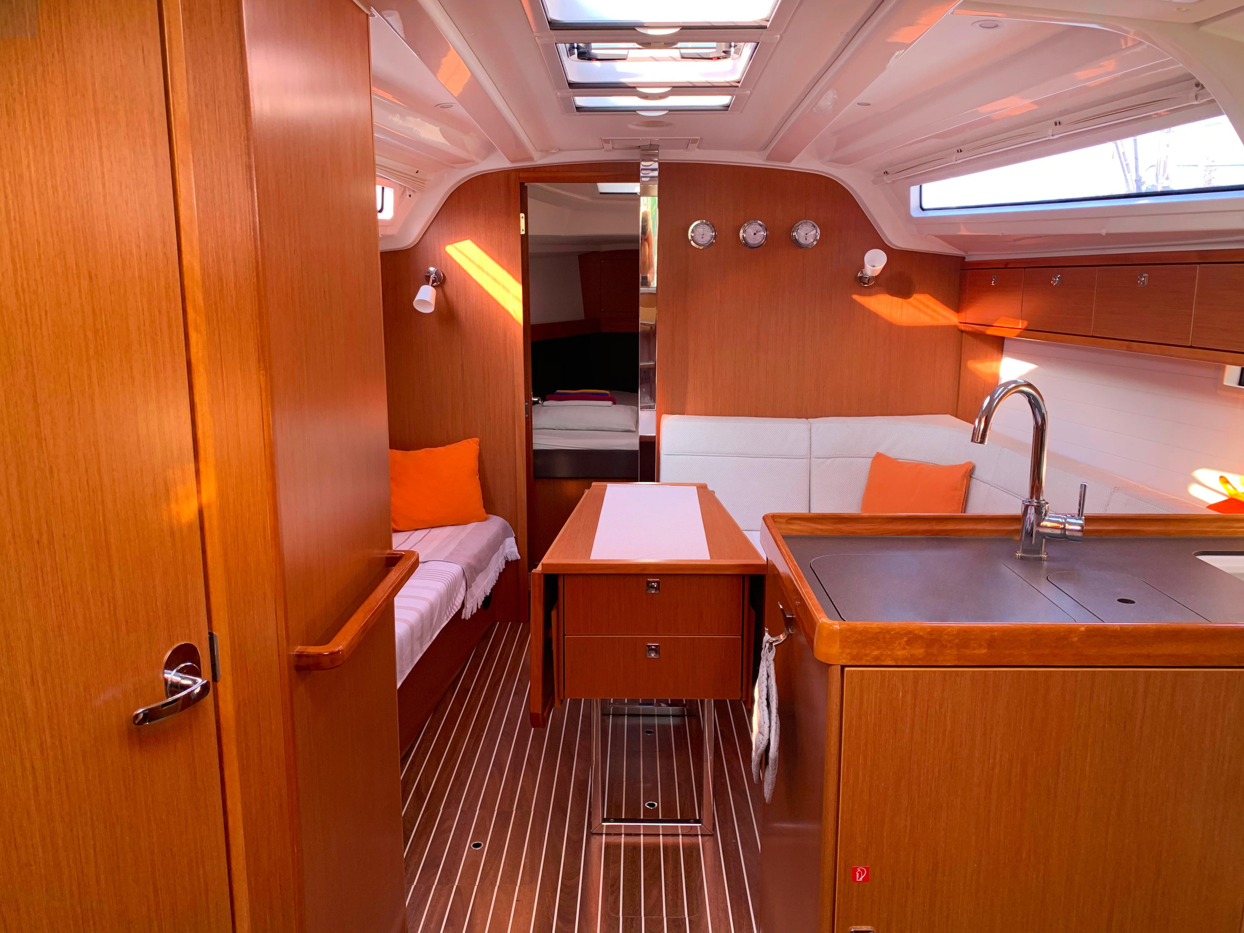Photo #8 - Bavaria 37 (Roger Rabbit) en Fethiye - 22139