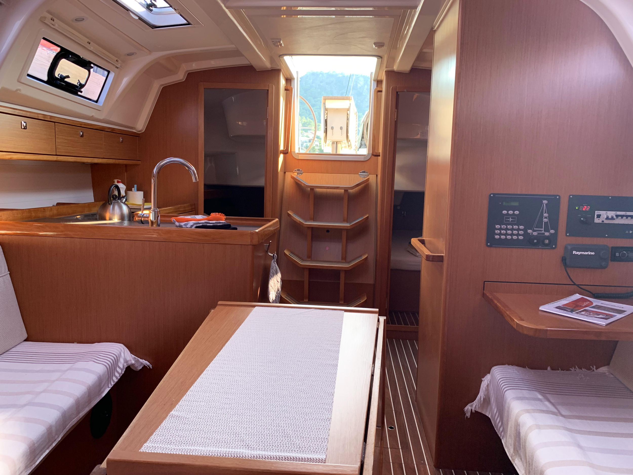 Photo #4 - Bavaria 37 (Roger Rabbit) en Fethiye - 22139