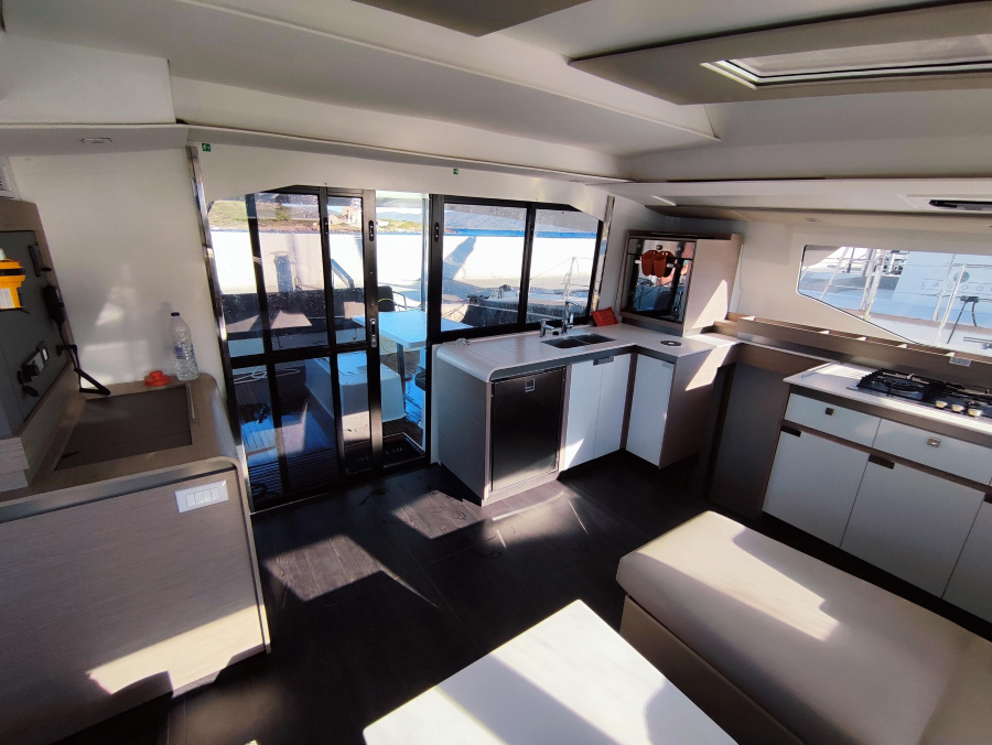 Photo #10 - Elba 45 (Phoebe) en Lavrion - 21021