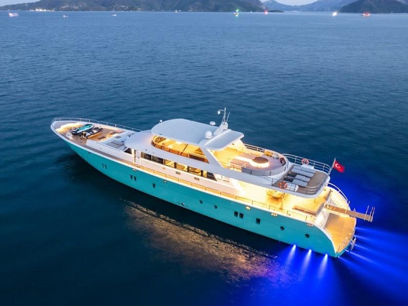 Photo #9 - 39 M Custom Build Motor yacht DEEP WATER (DEEP WATER) in Bodrum - 18578