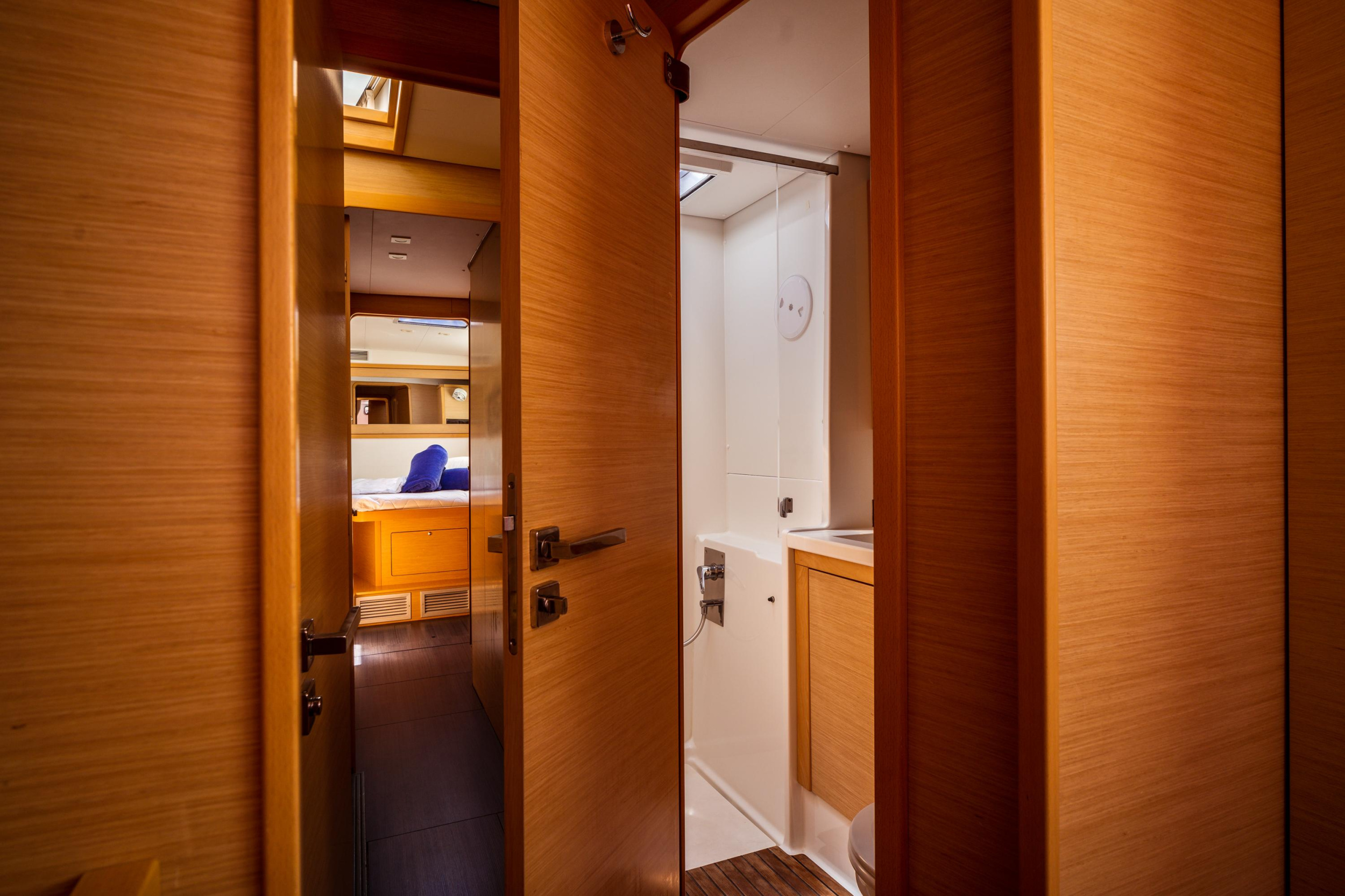 Photo #12 - Lagoon 450 Flybridge (WindFinder) in Portisco - 11637