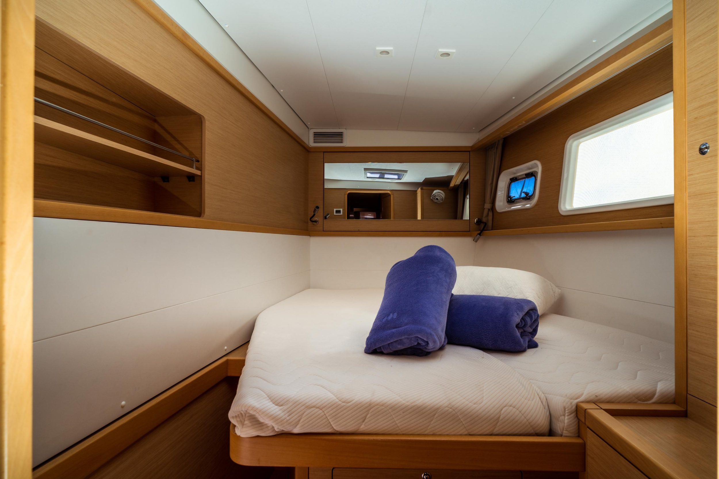 Photo #9 - Lagoon 450 Flybridge (WindFinder) in Portisco - 11637