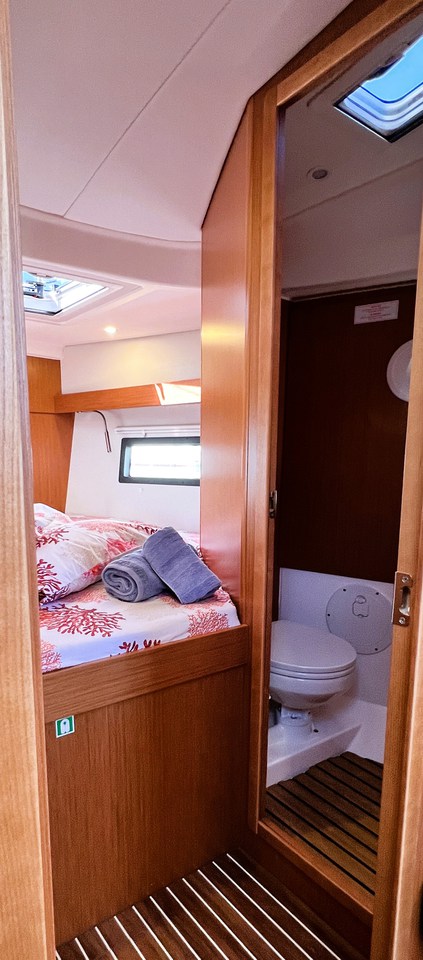 Photo #11 - Bavaria C38 (Wind Dancer) in Split - 22226