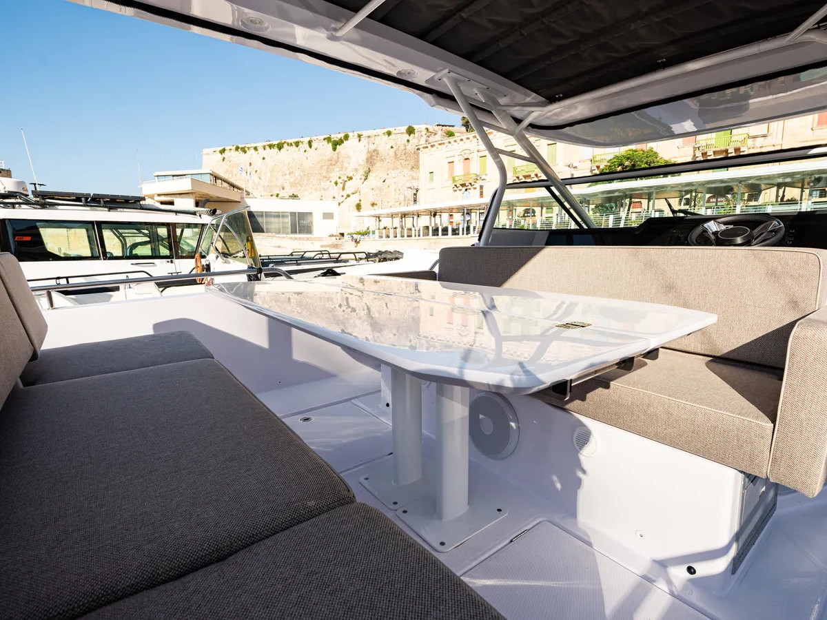 Photo #4 - Axopar 37 Sun Top (Nautiful) in Valletta - 61357