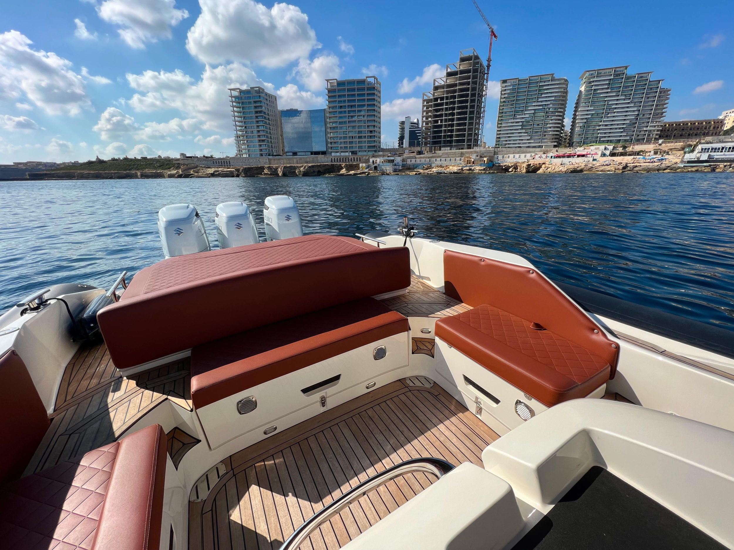 Photo #4 - Nuova Jolly Prince 38 Sport Cabin (Ethan Jo) in Valletta - 61358