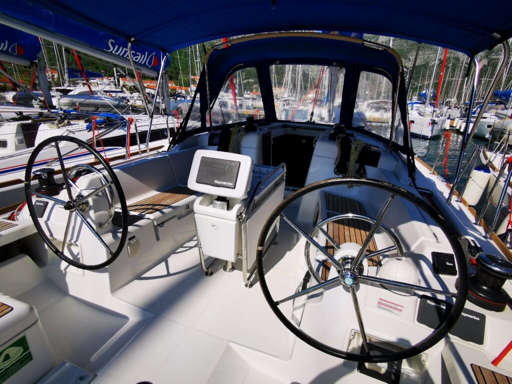 Photo #8 - Sun Odyssey 419 (Star Gazer) in Pula - 22241