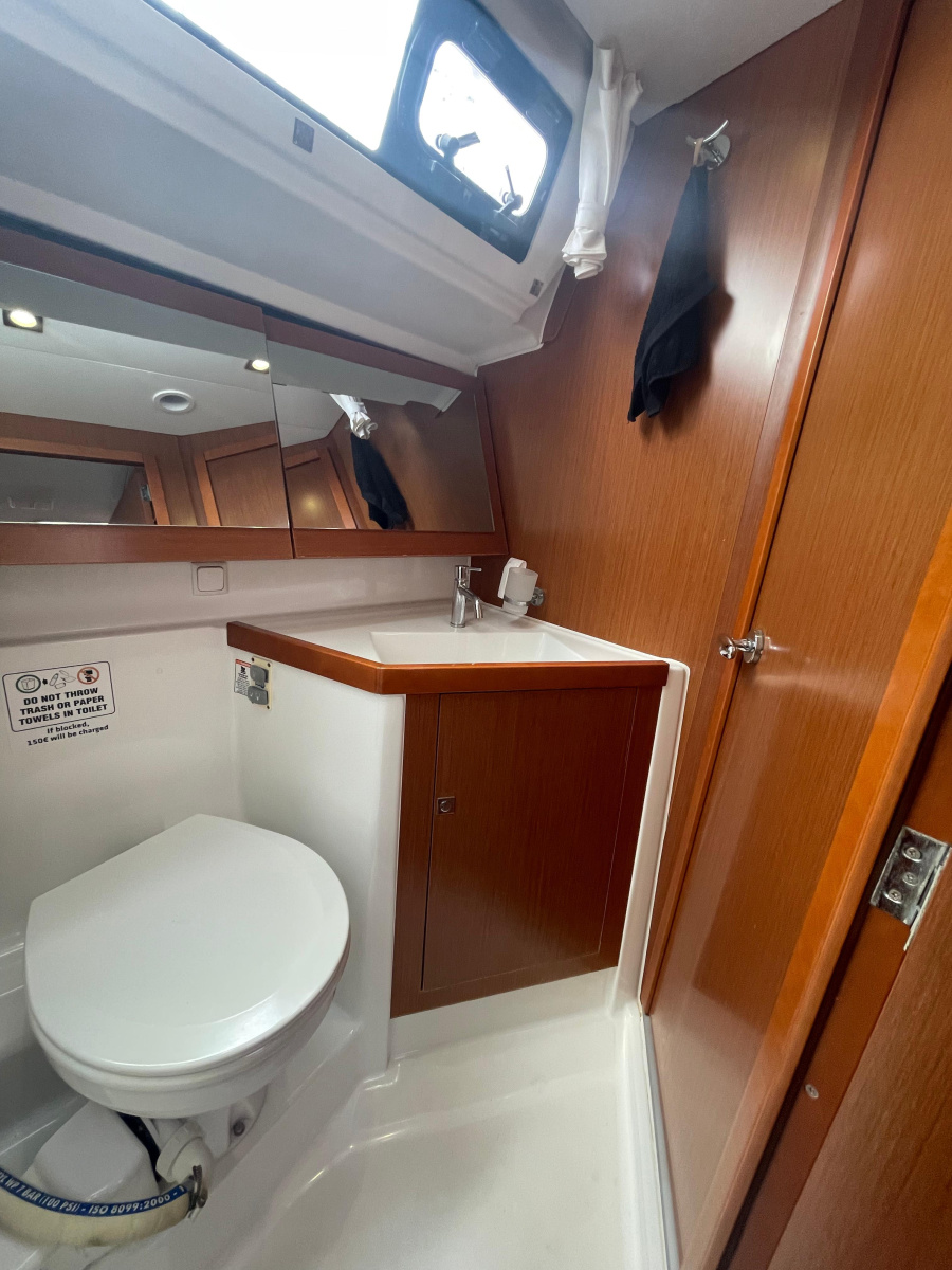 Photo #36 - Oceanis 41 (Chamba) en Valence - 22243