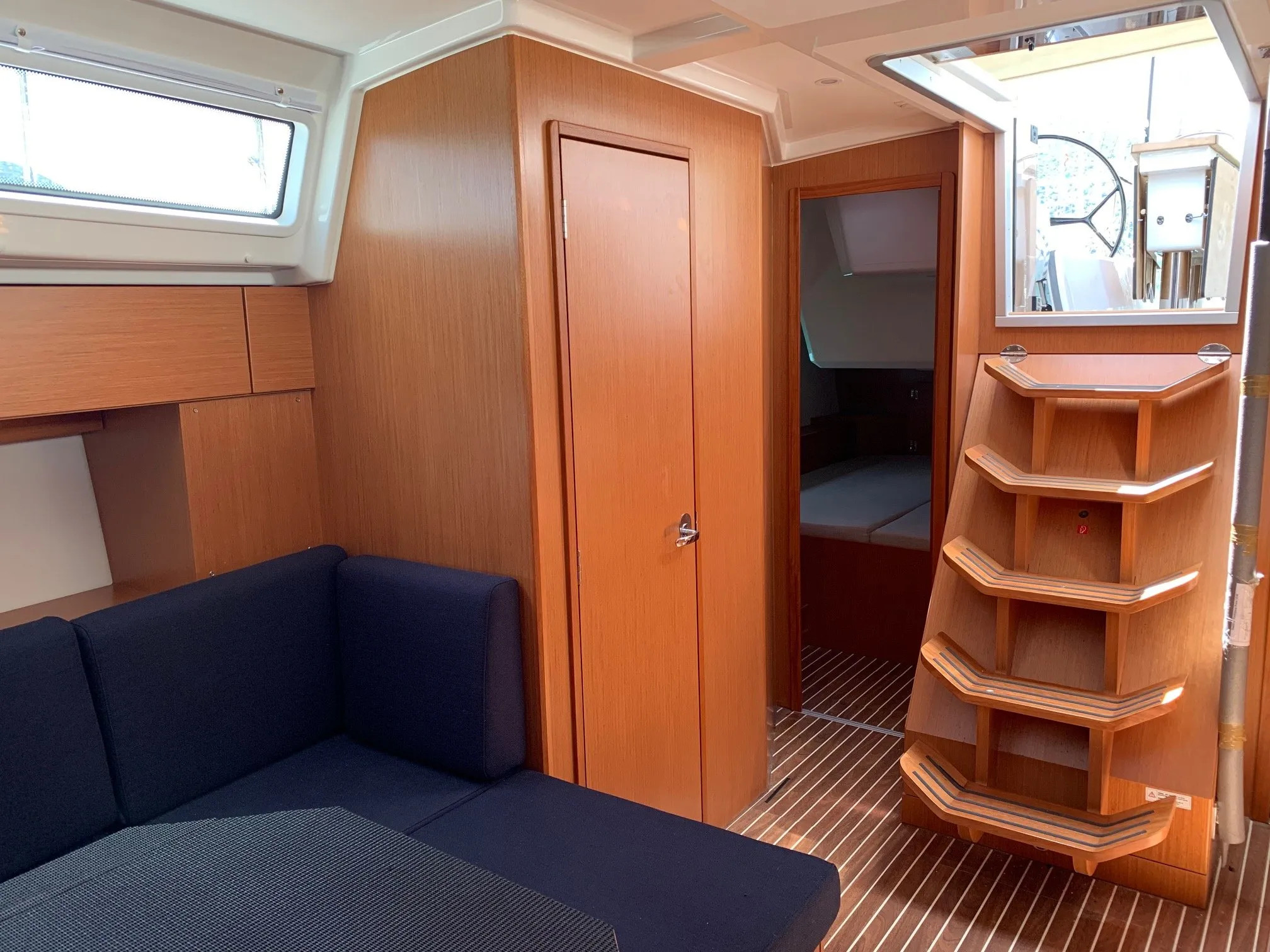 Photo #13 - Bavaria C42 (Freedom) en Lefkada - 22246