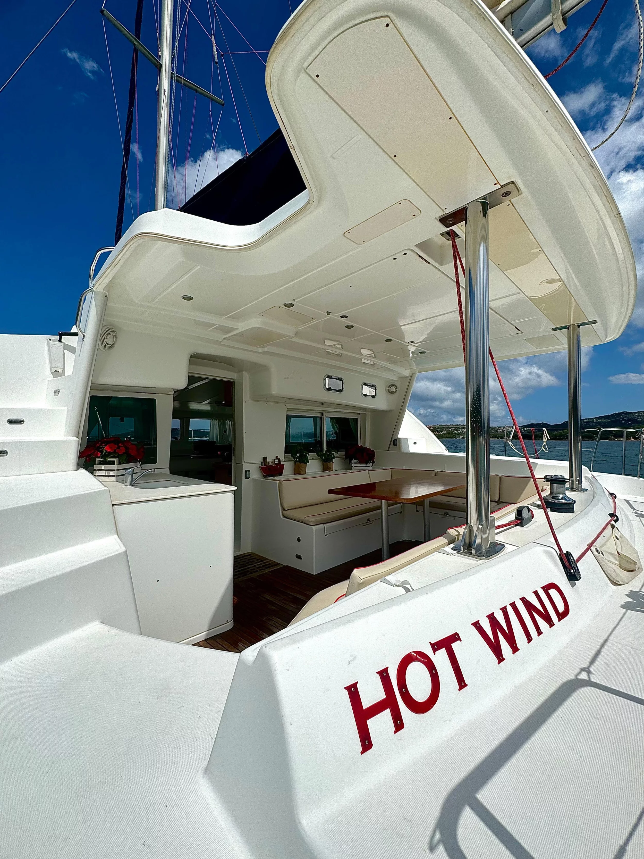 Lagoon 440 (Hot Wind)  - 1